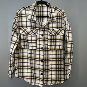🎉 3 for 🎉 $15 Plaid Shacket great used condition